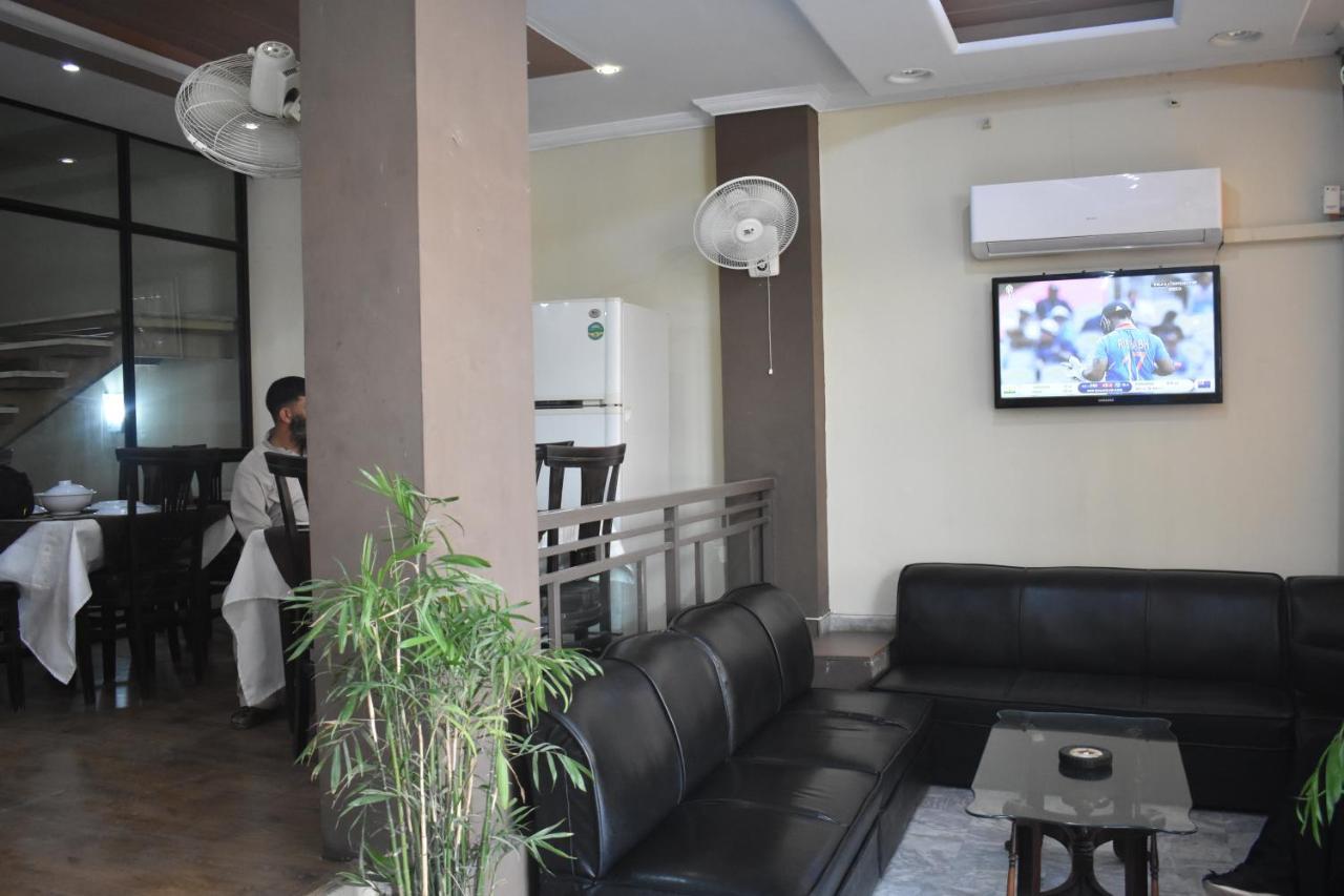 Hotel Avanti راوالبيندي المظهر الخارجي الصورة